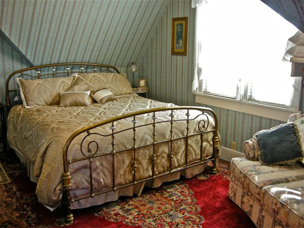 The Old Tower House Bed & Breakfast North Bend Oda fotoğraf